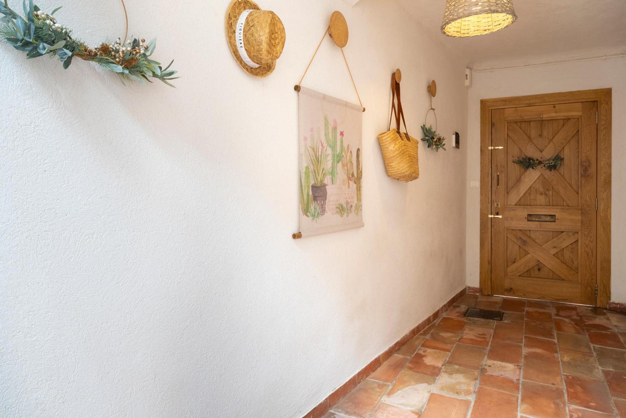 New Magdelein * Saint-Tropez