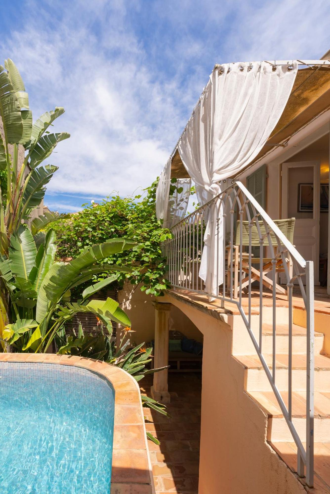 New Magdelein Villa